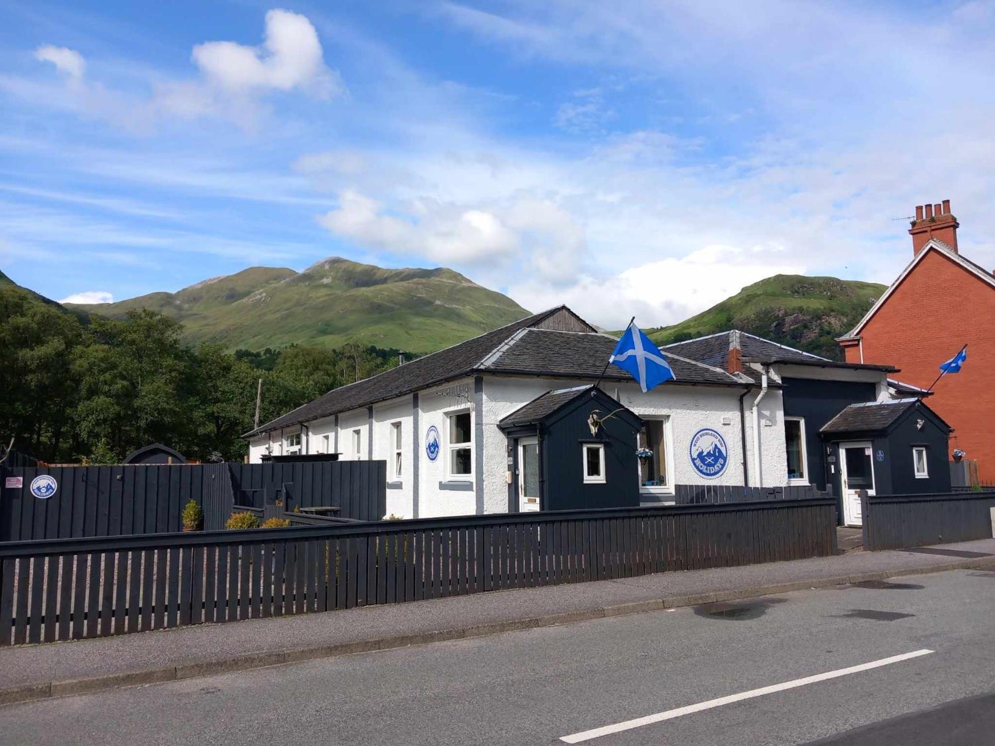 Riverside Pod, West Highland Way Holidays Kinlochleven Exterior photo